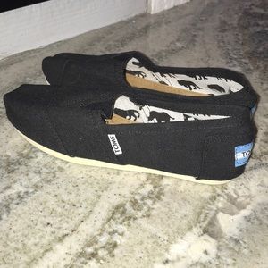 Toms Black Alpargata shoes